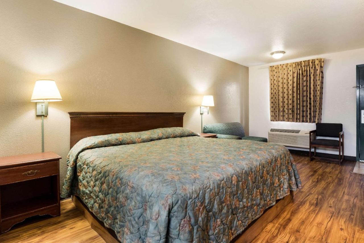 Econo Lodge Bartlesville Hwy 75 Extérieur photo
